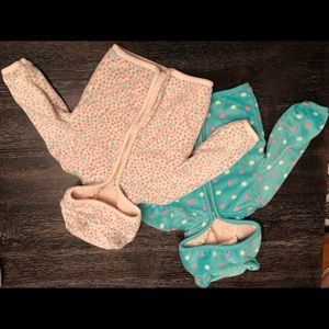 4 sweatshirts Old Navy, Osh Kosh 24 mo